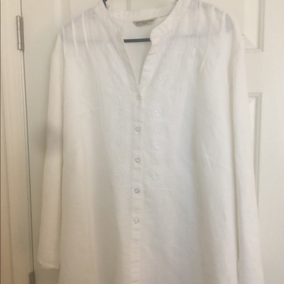 White Blouse - Picture 2 of 5